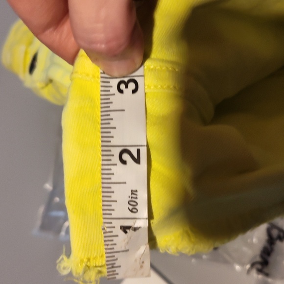 Lucky Brand Riley Denim Cutoff Shorts Womens SZ 6/28 Yellow - Picture 13 of 13